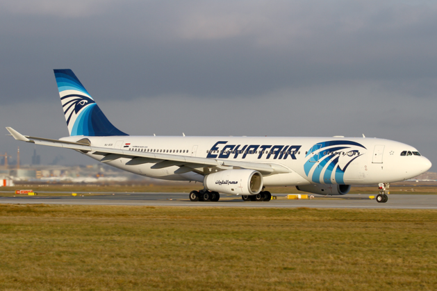 Noodlanding toestel EgyptAir na bomdreiging