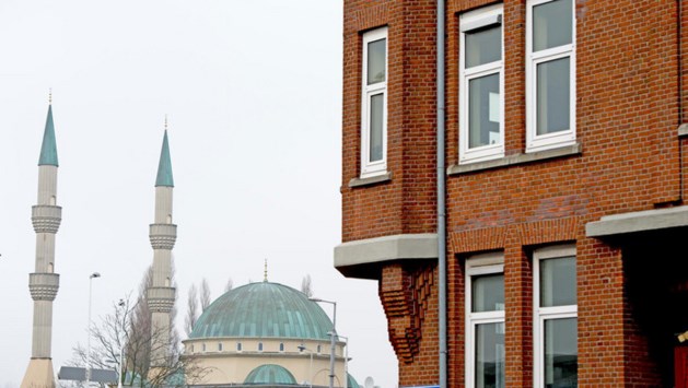 SGP wil af van elke dag 'Allahu akbar' vanaf minaretten