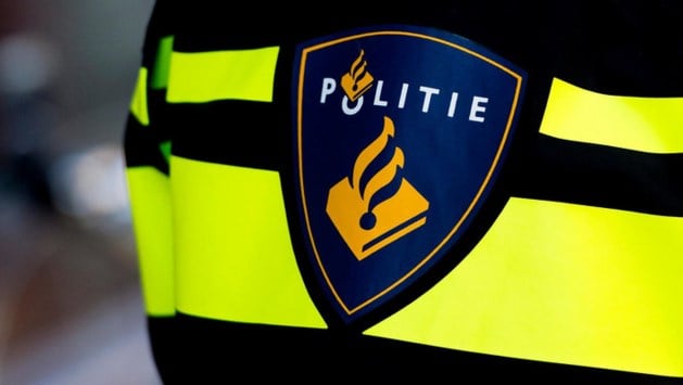 Limburgse agent ontslagen na Skype-seks met neptiener