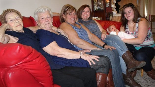 Bijzonder: Vera (96) is overoverovergrootmoeder