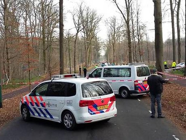 Automobilist rijdt door na doodrijden vrouw