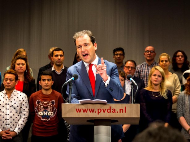 Asscher wint van Samsom en wordt lijsttrekker PvdA