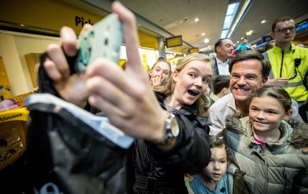 Rutte aast op premiersbonus