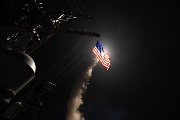 VS vuurt meer dan 50 raketten af op Syrische luchtmachtbasis