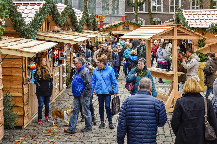 Kerstmarkt op Munsterplein Roermond ter ziele De Limburger