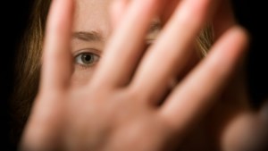 Podcast: Kindermishandeling: ‘Nooit jouw schuld’ | Luister De Limburger #59