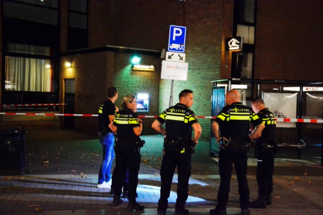 Man beroofd en neergestoken bij pinautomaat