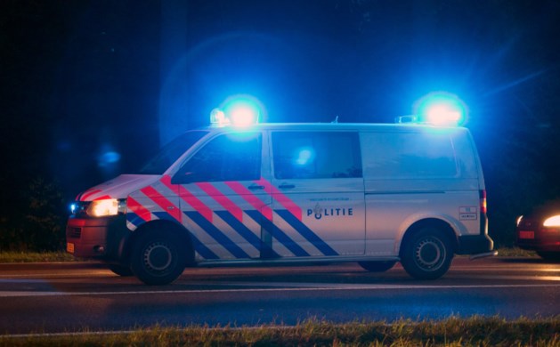 Agenten met glas en stenen bekogeld na grote vechtpartij in café