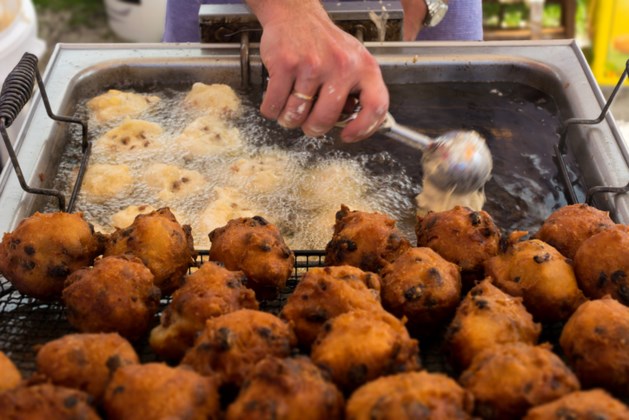 In Weert is een heuse 'oliebollenoorlog' aan de gang
