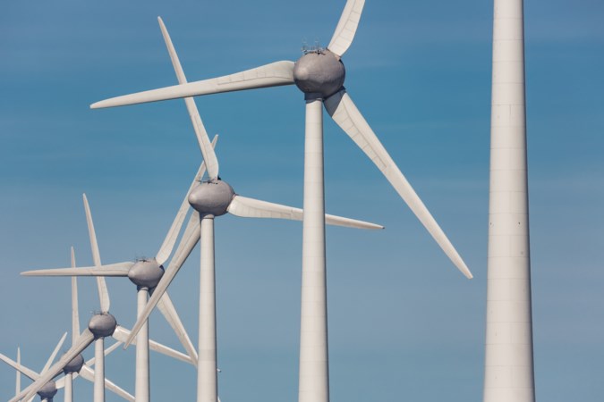 ‘Negen of geen windmolens bij Blerick en Boekend’