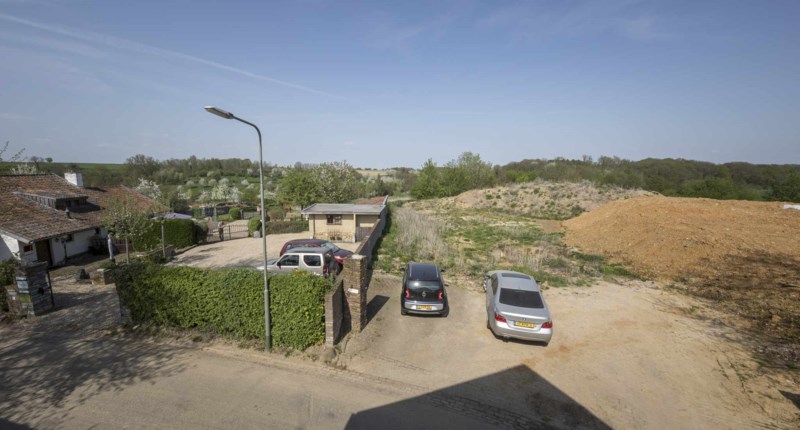 Buurtbewoners zijn puinhoop zat: 'Stank is nauwelijks te harden'