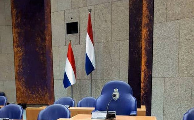 Kaasvlaggetje Tweede Kamer maakt plaats voor driekleur met 'grandeur'