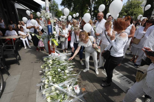 Bijna 3000 mensen in witte mars voor slachtoffers Luik