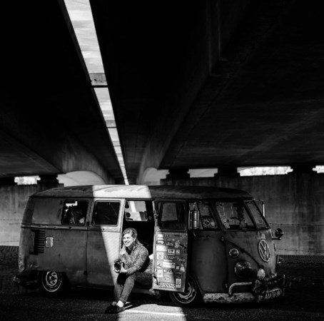Fotograaf Kim Roufs probeert de eerlijke waarheid van een trouwdag te vangen