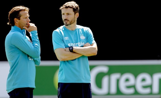 Mark van Bommel traint onder grote belangstelling eerste keer PSV-selectie