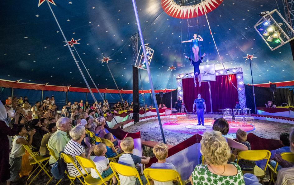 Circus met airco, zonder vuurspuwer De Limburger
