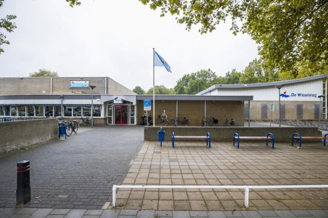 Venlo moet fors bezuinigen: ‘Nieuw zwembad is duur’