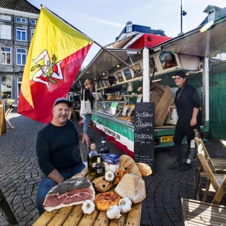 Zeeman Filippo drijft het liefst handel op de markt
