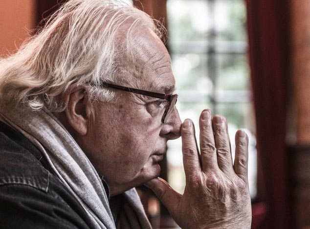 Mart Smeets Neemt Het Niemand Kwalijk Dom Te Zijn De Limburger Mobile