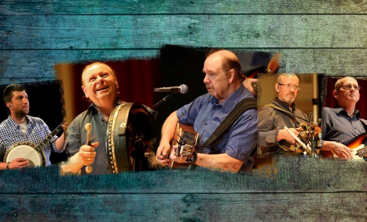Maastrichtse violist op podium met Ierse folkband