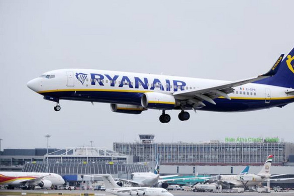 Consumentenbond Naar Toezichthouder Om Ryanair - De Limburger