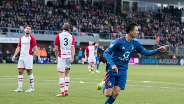 Berghuis wijst Feyenoord de weg in Emmen