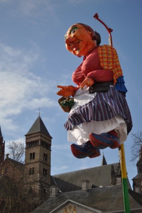 ’t Mooswief krijgt een nieuw jurkje