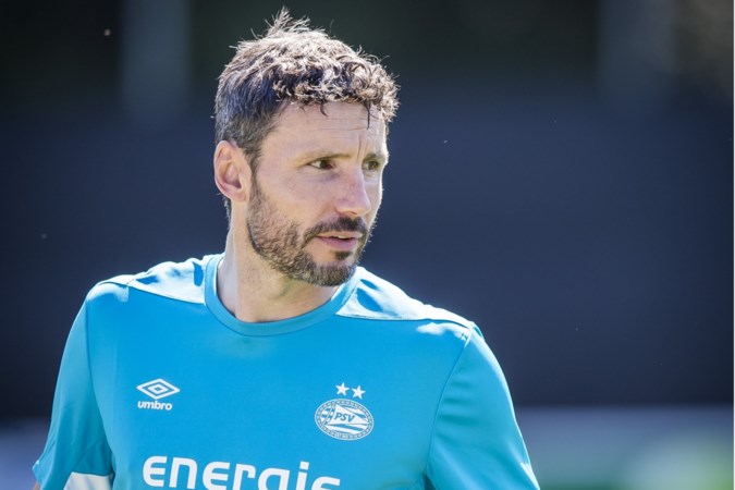 Van Bommel geeft inkijkje in zijn werkwijze: ‘Heel apart om nu maar twee punten voor te staan’