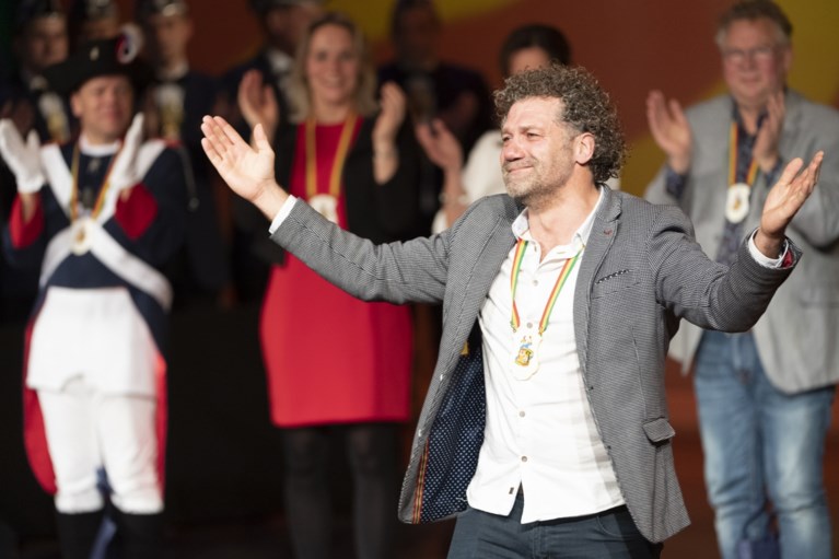 Buuttekampioen Bas van Neer: ,,Je moet het publiek bij de kladden grijpen”