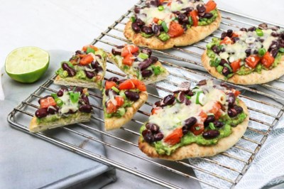 Makkelijke Borrelhapjes Naan Op Z N Mexicaans De Limburger Mobile