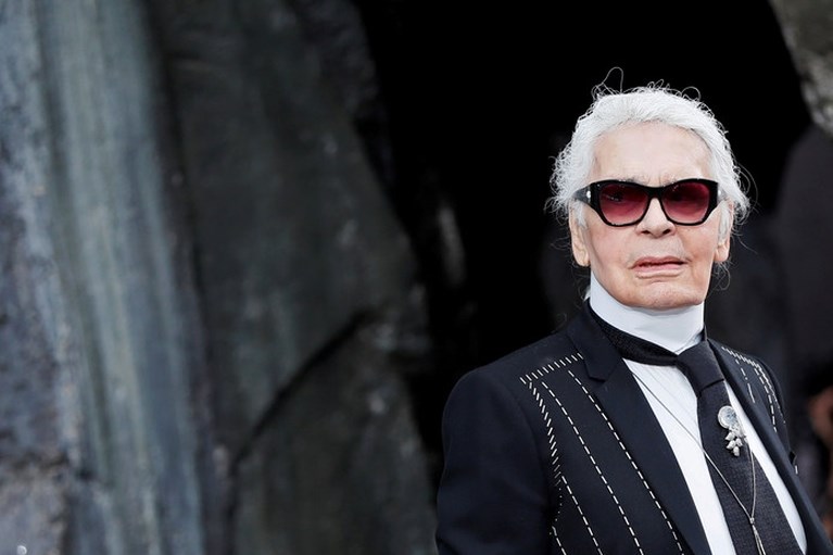 Modeontwerper Karl Lagerfeld (85) overleden