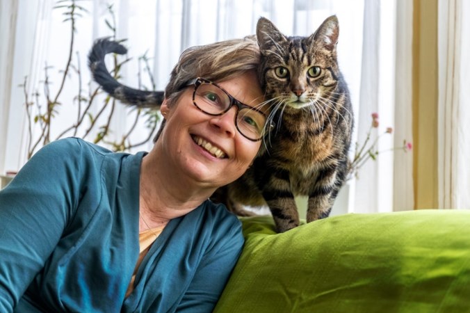 Hoe zorg je voor een blije kat in huis? Begin eens met 10 minuten spelen elke dag