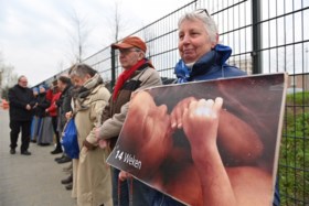 Video: Demonstratie bij abortuskliniek Roermond