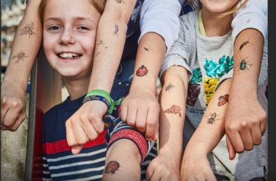 Uitgelezene Insectentattoos Albert Heijn grote hit: volgeplakte kinderen GJ-29