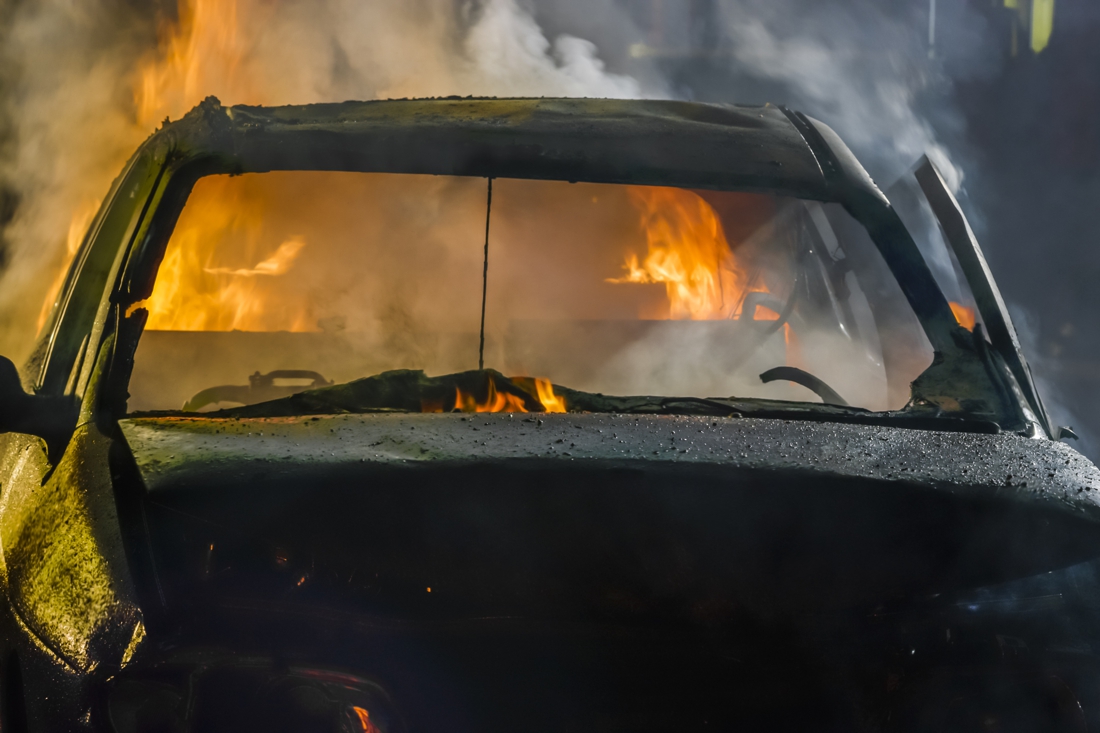 Man (56) aangehouden voor het in brand steken van twee auto's in Merselo - De Limburger