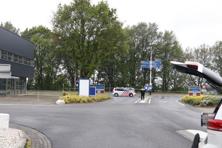 Video: Auto beschoten op bedrijventerrein: dader en slachtoffer vluchten