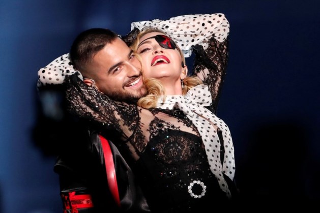 Bekend Nederland kraakt massaal optreden Madonna af