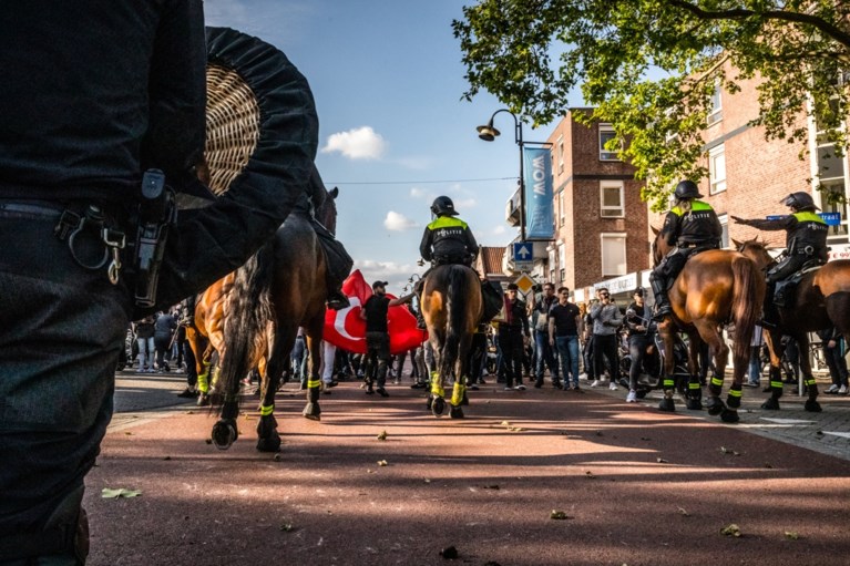 Politie maakt einde aan Pegida-demonstratie na ongeregeldheden
