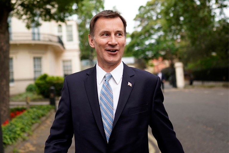 Opvolgingsstrijd Britse premier May begint: deze politici wagen hun gok