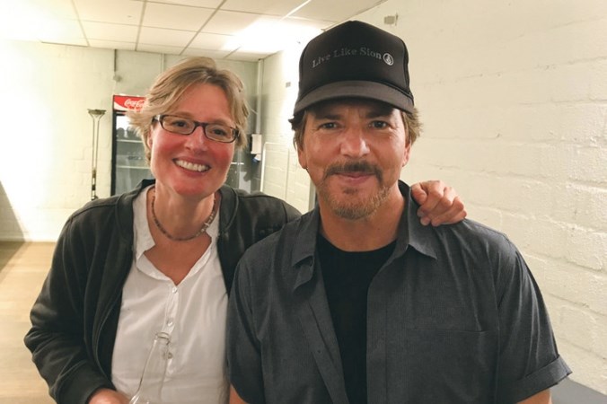 Eddie Vedder herenigd met Valeska: ‘Je hebt nog dezelfde glimlach’