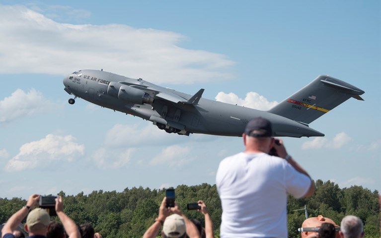 Veel belangstelling voor Luchtmachtdagen: 240.000 bezoekers