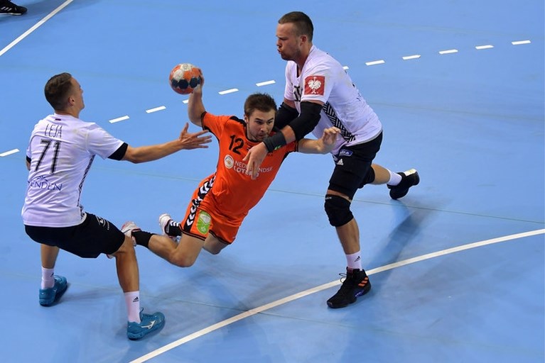 Handballers Oranje schrijven historie met plaatsing voor EK
