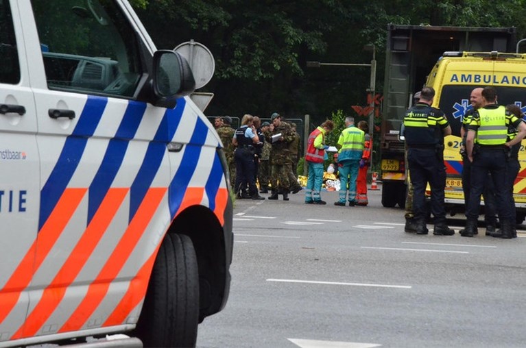 Bliksem slaat in op militaire basis: veertien gewonden, één zwaargewond naar ziekenhuis