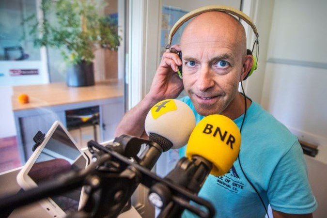 Filelezer René Passet stopt: ‘Iedereen gaat op de rem voor opblaasbaar blik langs A2’