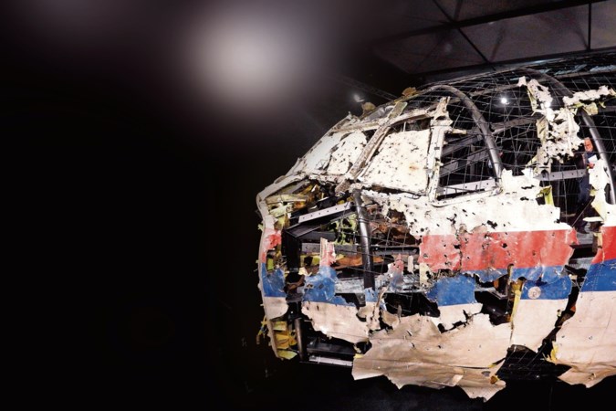 Man die deur MH17 sloot: ‘Ik zie dat meisje nóg zitten’