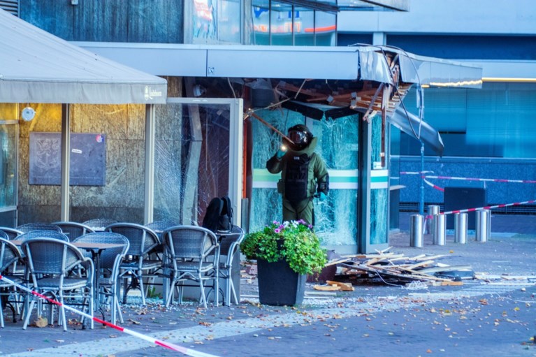 Video: 80 woningen en hotel ontruimd na plofkraak in centrum Venlo