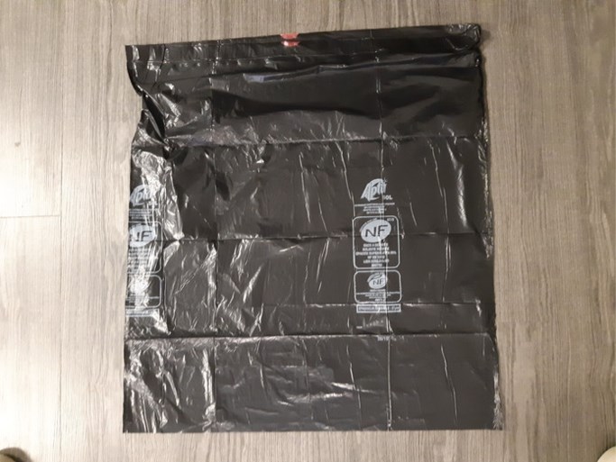 Naakt, doodgeschoten, gedumpt en niemand weet wie ze is