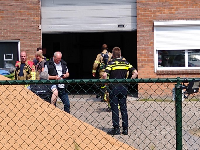 Video: Arbeidsinspectie valt binnen bij champignonbedrijf in Lottum