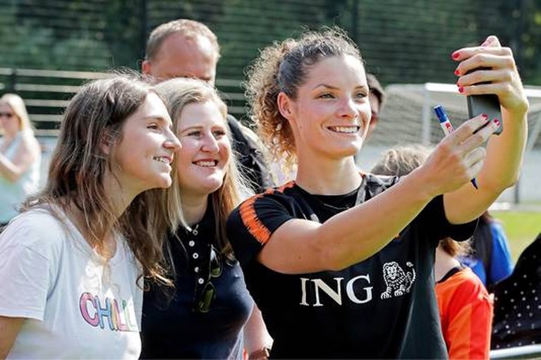Bloodworth is in Duitsland even Janssen, maar straks weer Bloodworth
