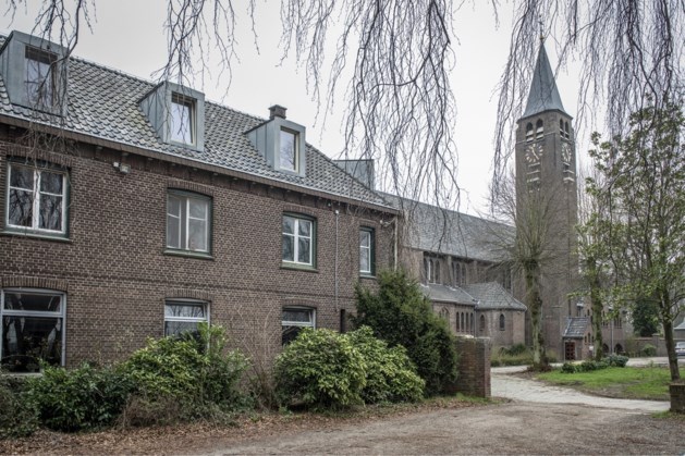 Emmaus Feniks mag klooster in Tegelen niet zomaar verkopen